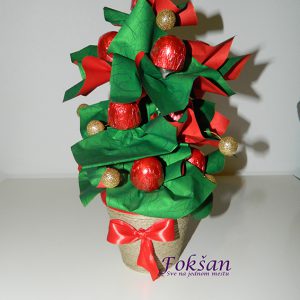 Jelka sa Štark bombonama (zelena)